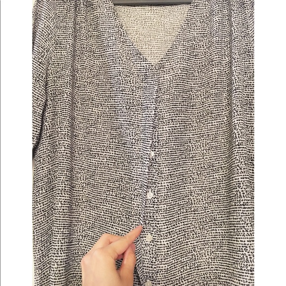 ❌SOLDH&M Sheer Formal Blouse! 👩🏻‍💼 - Picture 2 of 4